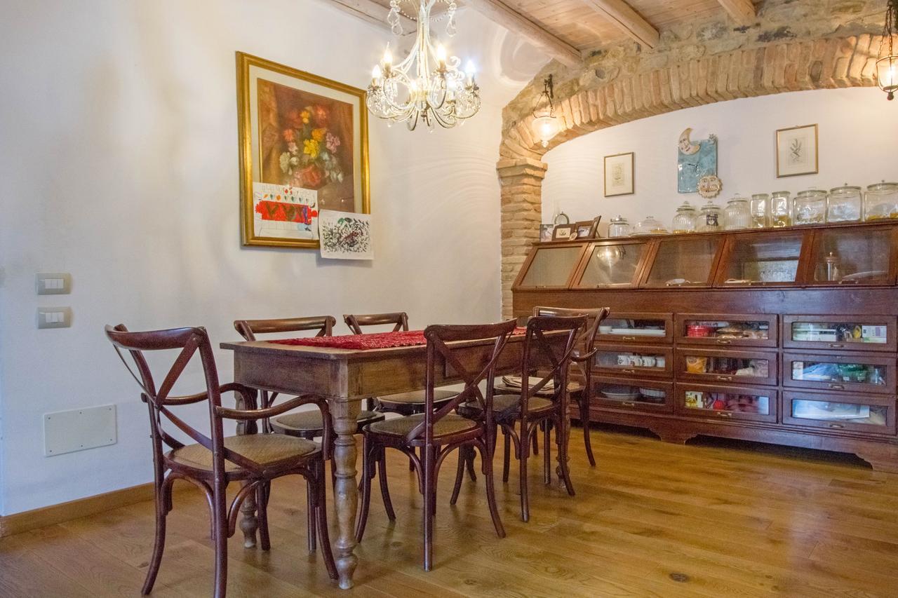 Il Giardino Di Rosmarino Bed & Breakfast Pontremoli Dış mekan fotoğraf