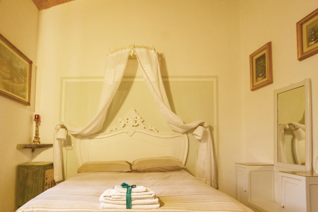 Il Giardino Di Rosmarino Bed & Breakfast Pontremoli Dış mekan fotoğraf